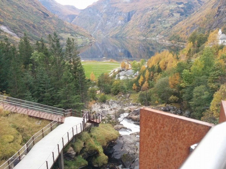 12105775_10208002428797203_8904177916490969790_n (1).jpg